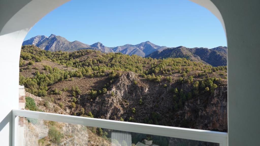 Апартаменты Mirador De La Axarquia Фрихилиана Экстерьер фото