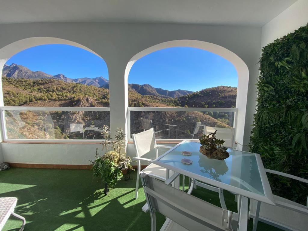Апартаменты Mirador De La Axarquia Фрихилиана Экстерьер фото